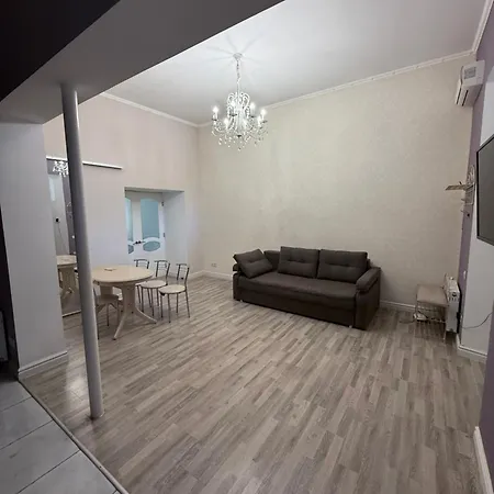 2х комнатные в самом центре одессы Apartmán *